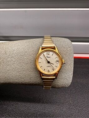Timex Gold and Silver Ladies Quartz Watch with Date